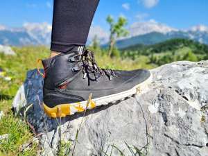 Good ankle mobility in barefoot hiking shoes